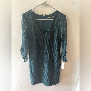 NWT Karl Lagerfeld Green Leaf Lace V-Neck Dress